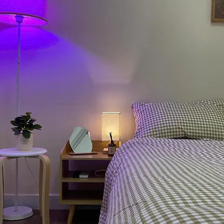 Emi Homestay - Homestay Tu Check In Tai Quan 1